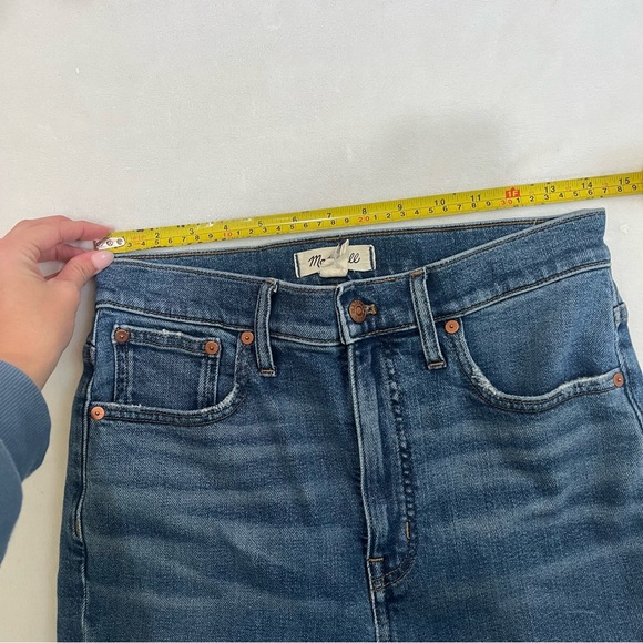 Madewell Slim Demi Boot. Size 28. Medium wash. Zip closure. Distressed hem. - Picture 2 of 8